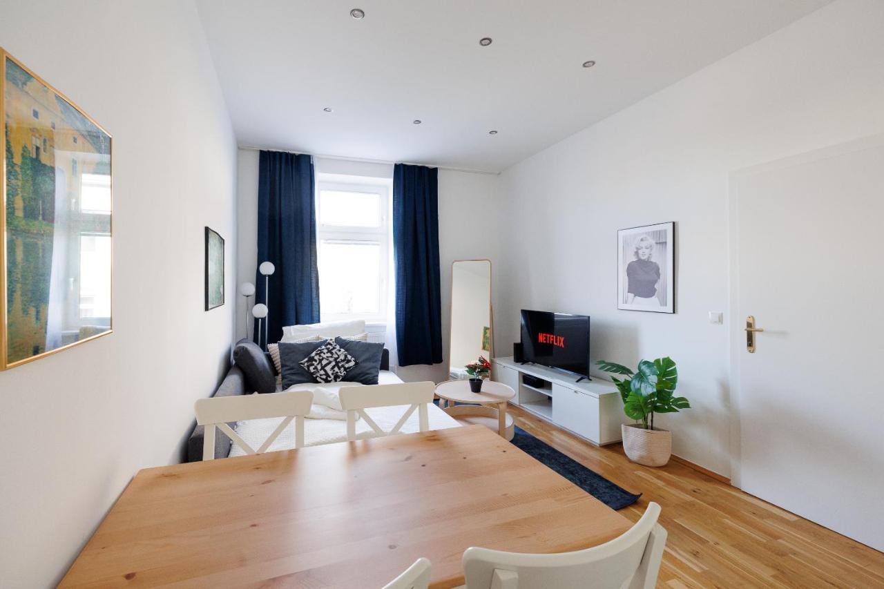 Central City Apartment - 2 Bedroom With Netflix Вена Экстерьер фото