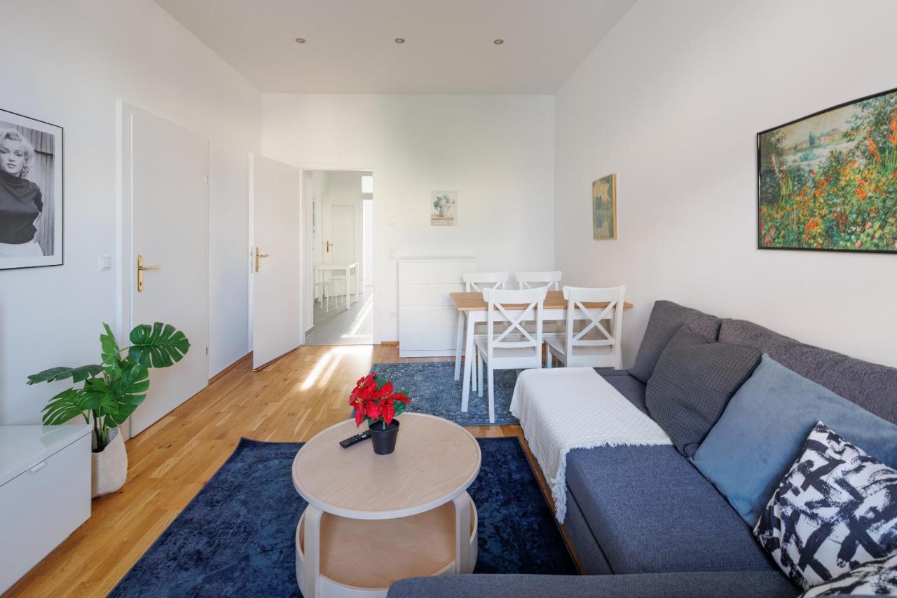 Central City Apartment - 2 Bedroom With Netflix Вена Экстерьер фото